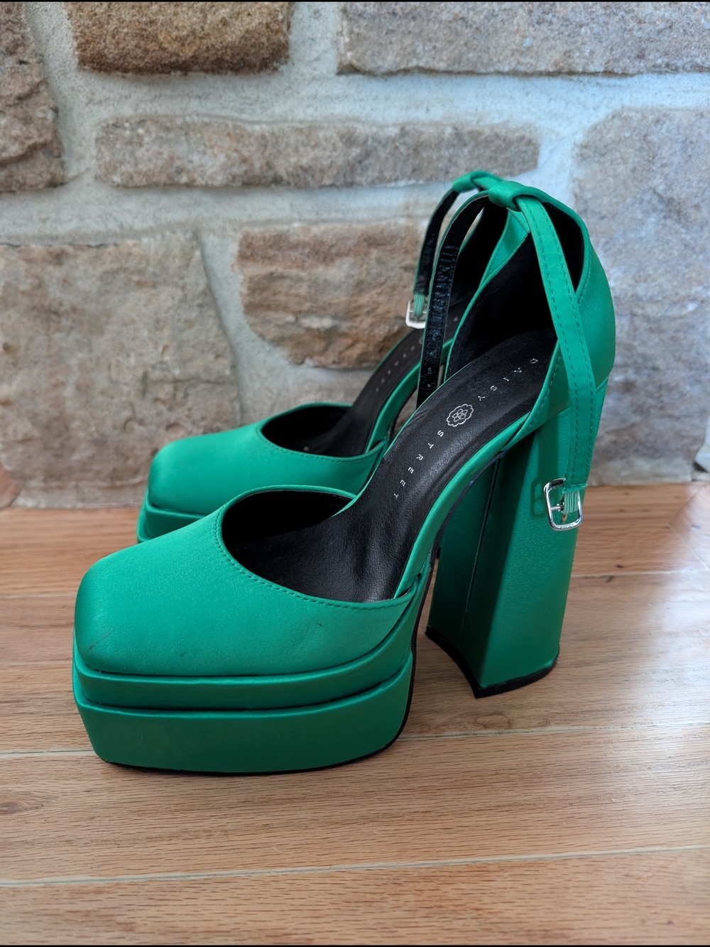 Daisy Street Emerald Platform Block Chunky Y2K Style Heels with Ankle Strap
